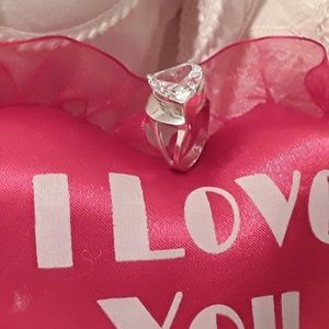 NEW J&M DESIGNS 925 SOLID STERLING SILVER HEART CZ RING SIZE 6